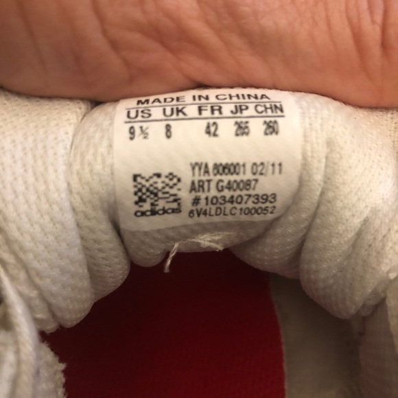 Adidas Tennis Shoes - Picture 4 of 7